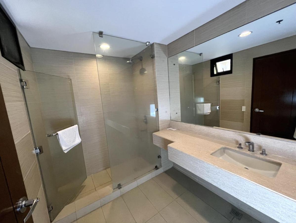 Anvaya Cove Short Term Rental Condos Morong  Exterior foto